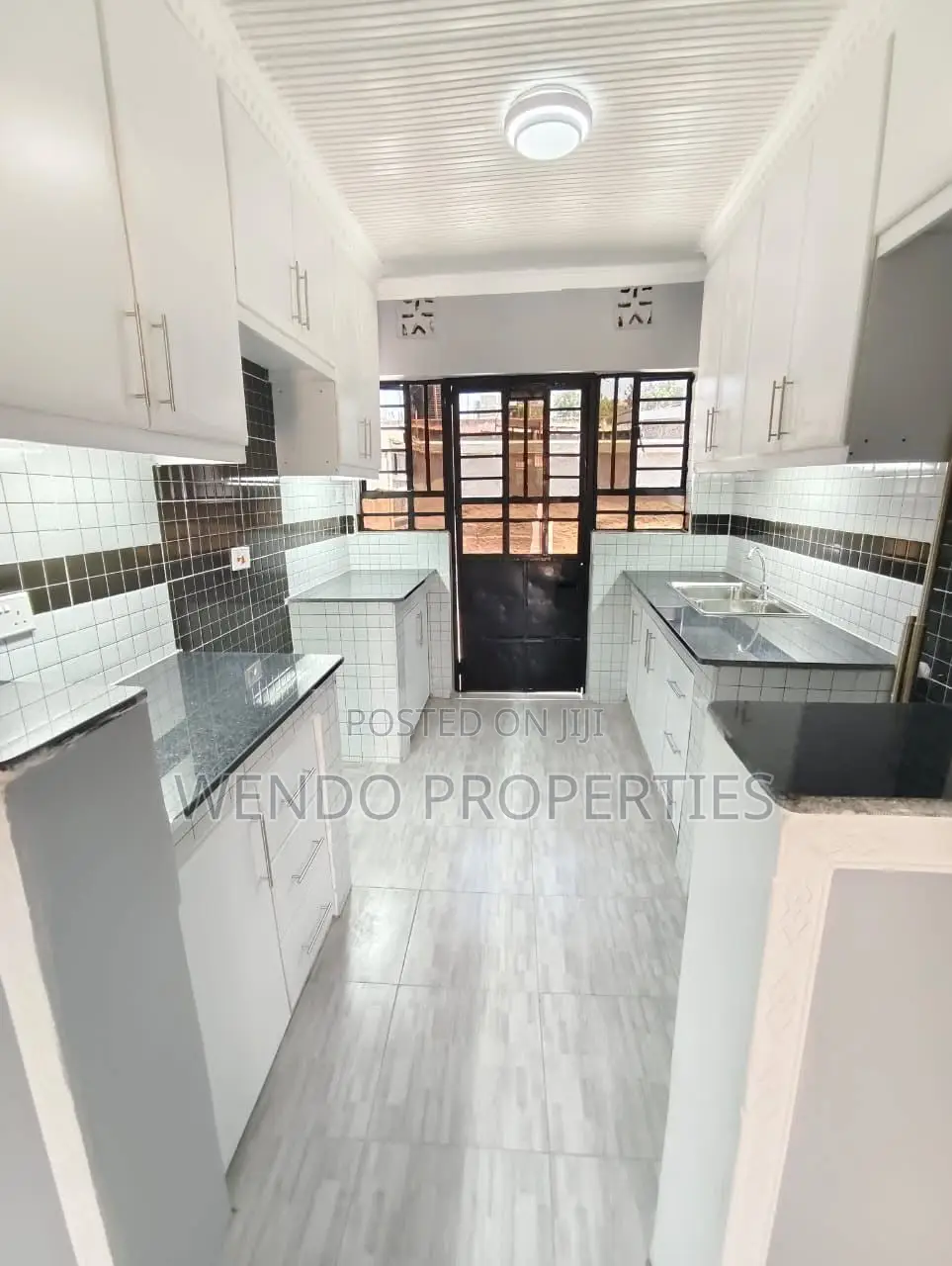 3bdrm Bungalow in Ngong CBD for rent