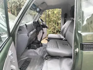 Toyota Land Cruiser 2017 Green