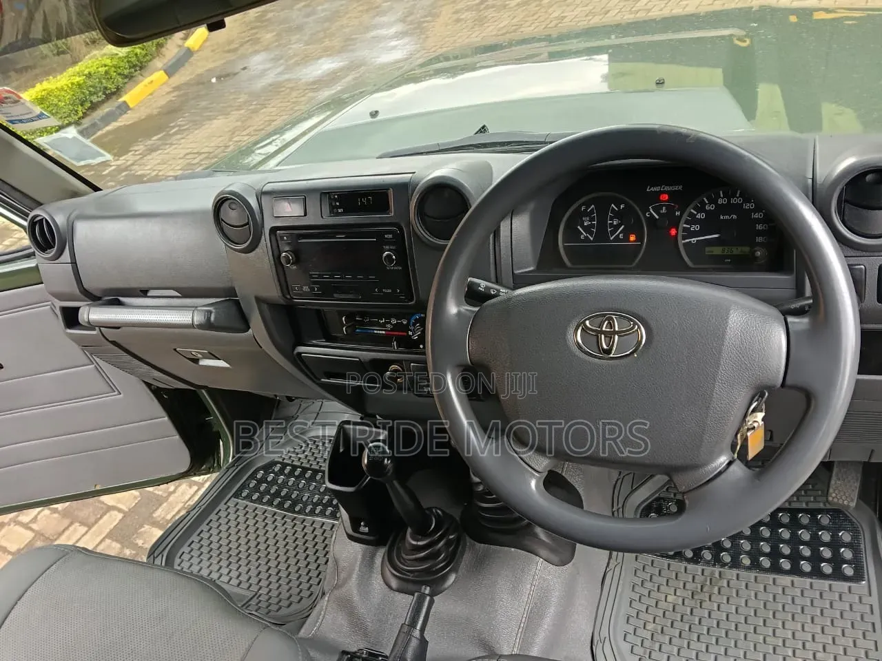 Toyota Land Cruiser 79 Series 2017 Green