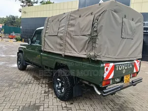 Toyota Land Cruiser 79 Series 2017 Green