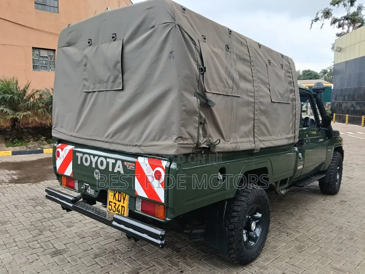 Toyota Land Cruiser 79 Series 2017 Green