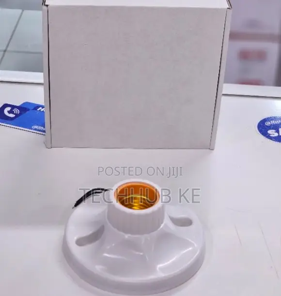 Smart WiFi Spy Camera Concealed in Light Holder