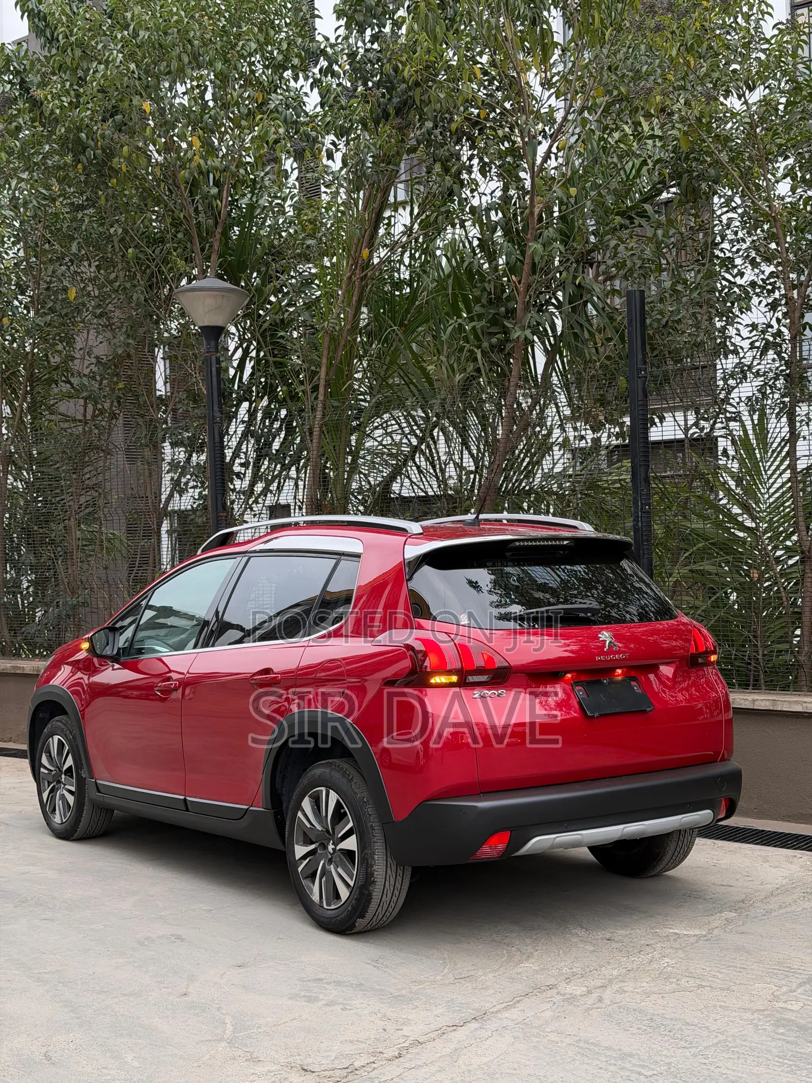 Peugeot 2008 1.2 PureTech (130 Hp) 2019 Red