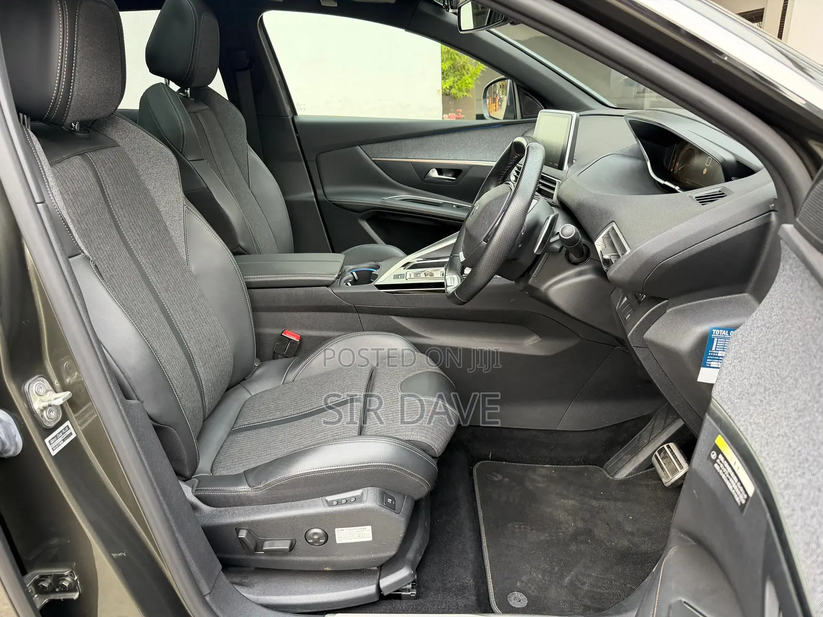 Peugeot 3008 2019 Green