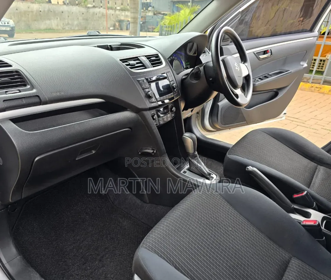Suzuki Swift 2014 Silver