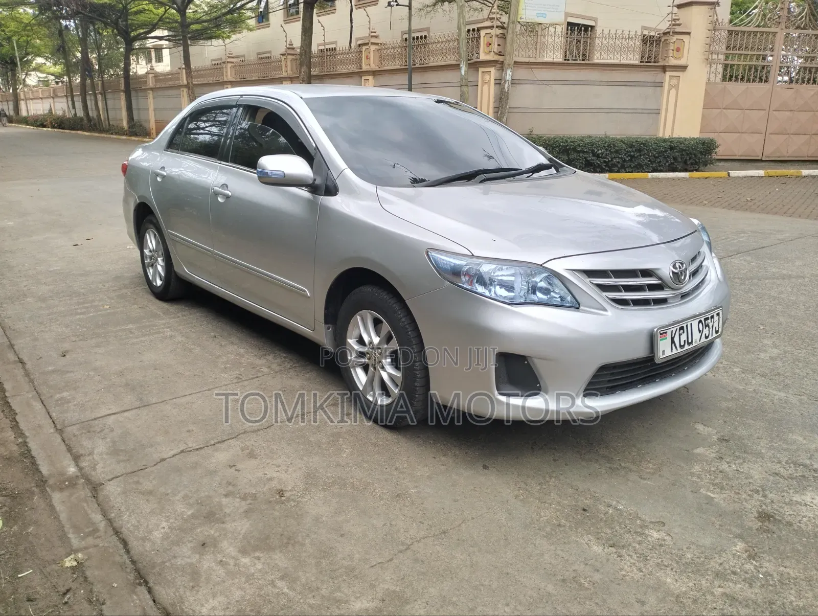 Toyota Corolla 2012 Silver