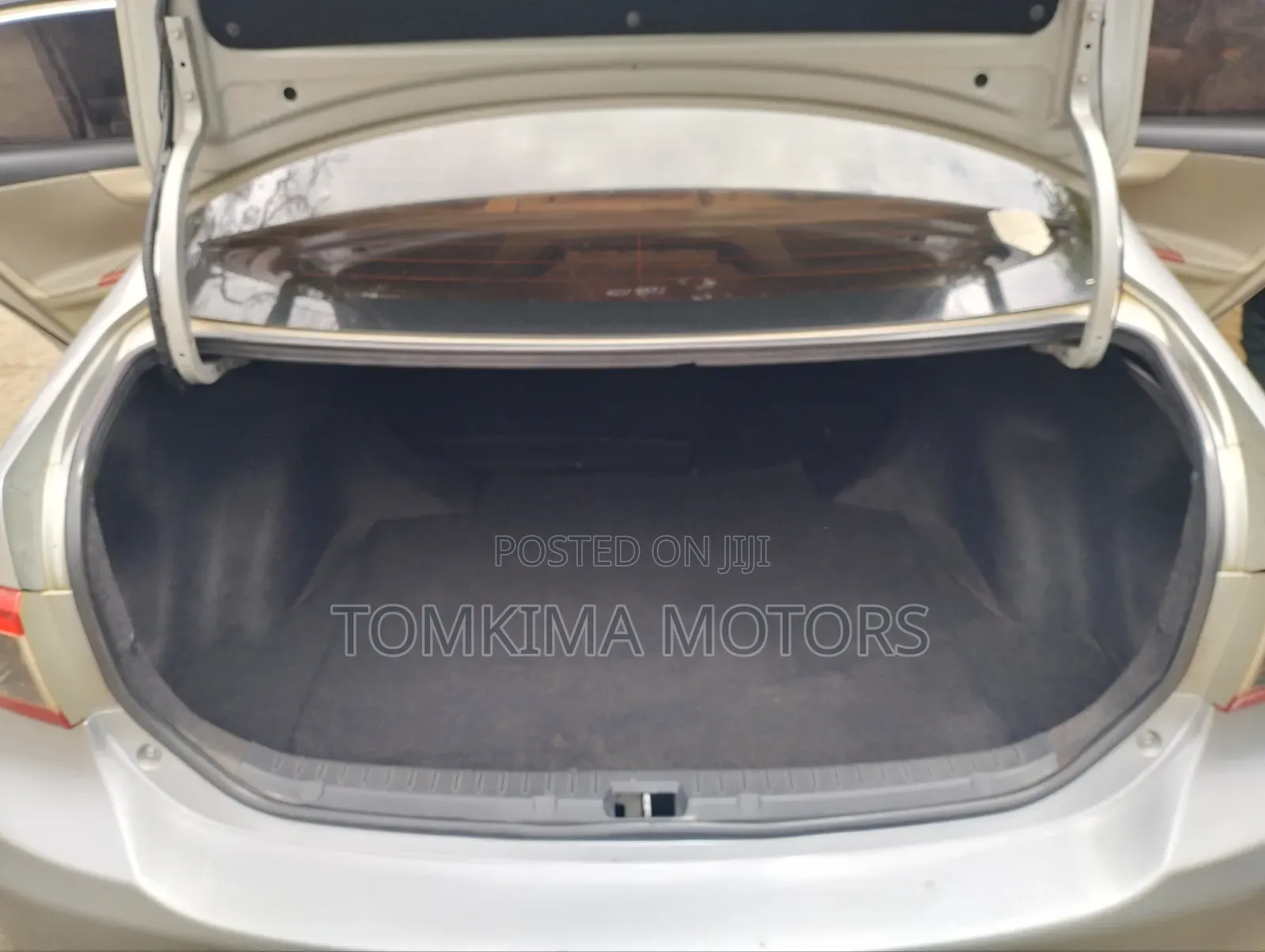 Toyota Corolla 2012 Silver