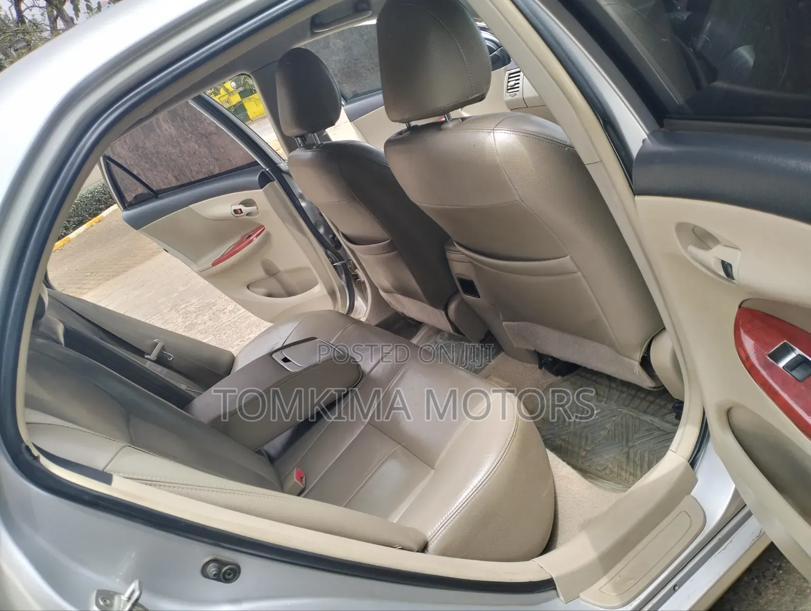 Toyota Corolla 2012 Silver