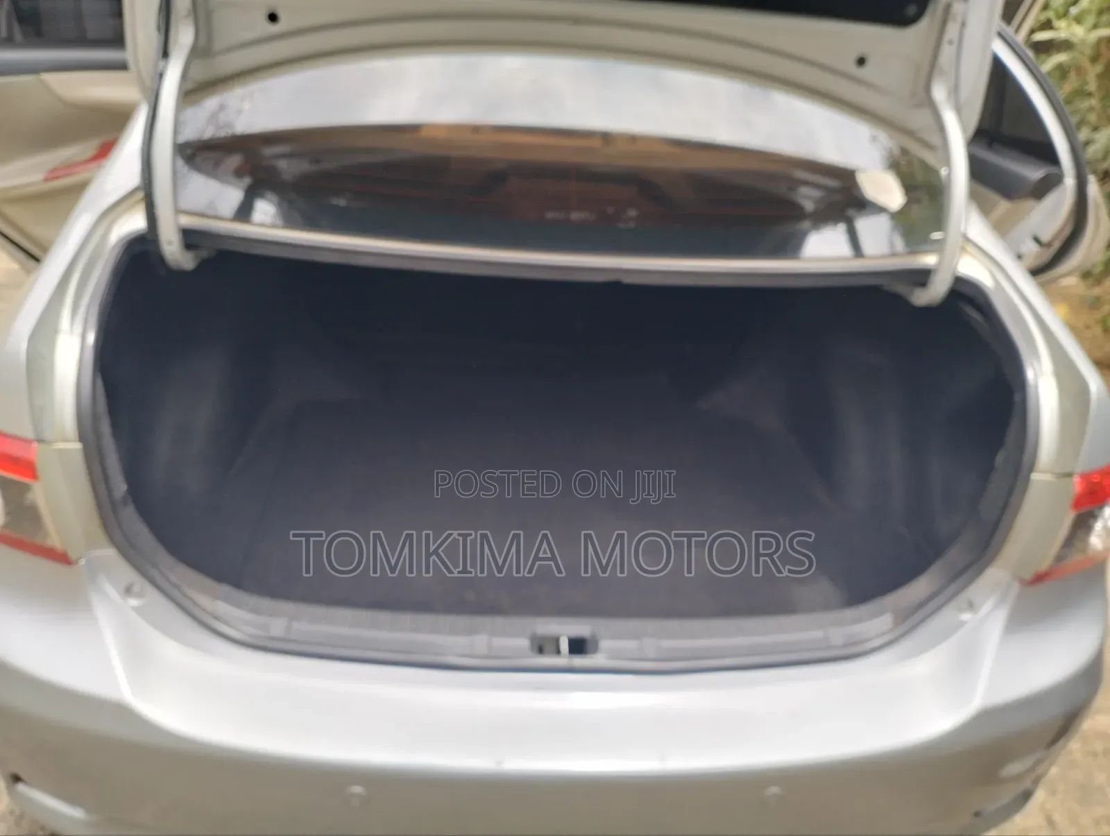 Toyota Corolla 2012 Silver
