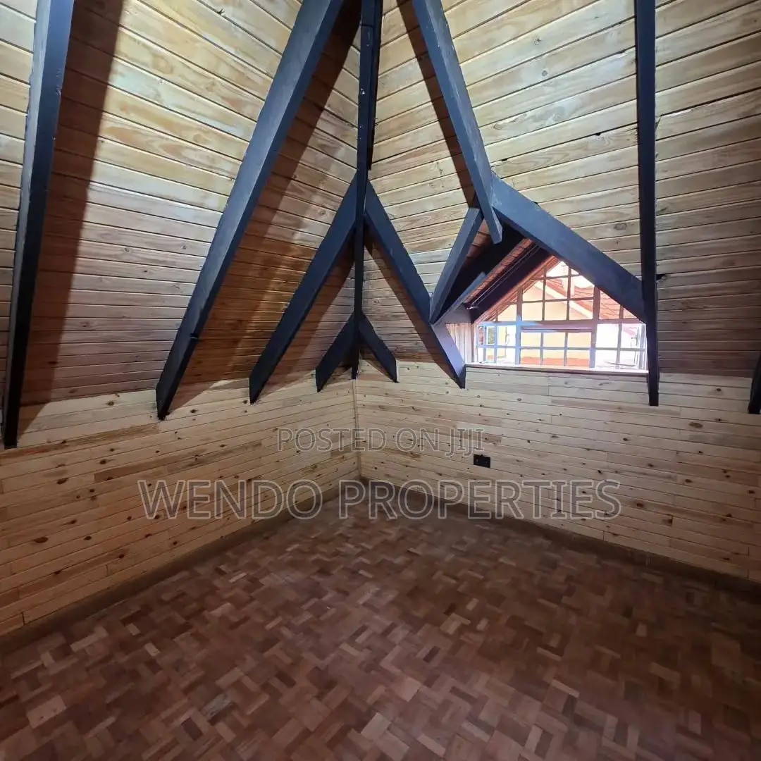 6bdrm Mansion in Ngong CBD for rent