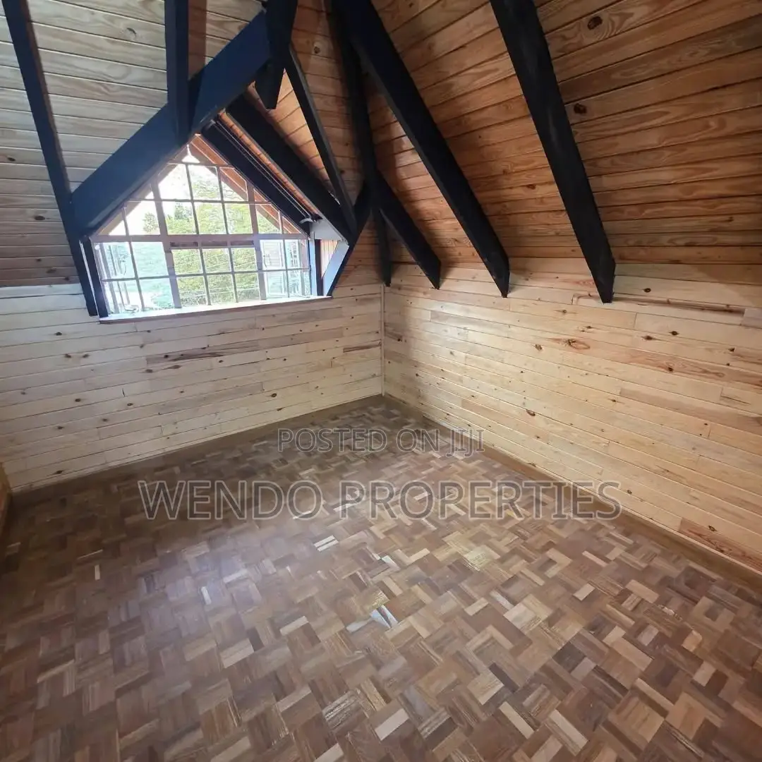 6bdrm Mansion in Ngong CBD for rent
