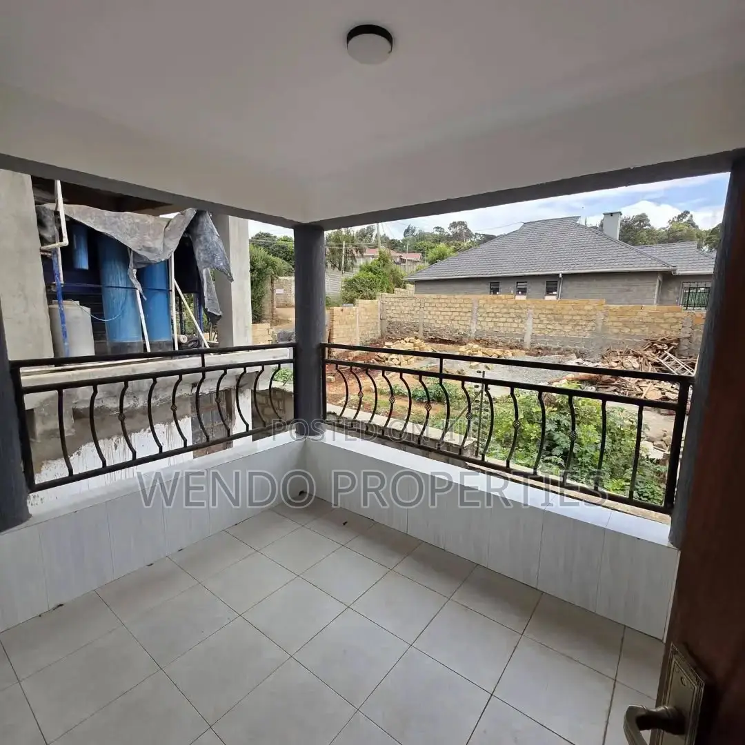 6bdrm Mansion in Ngong CBD for rent