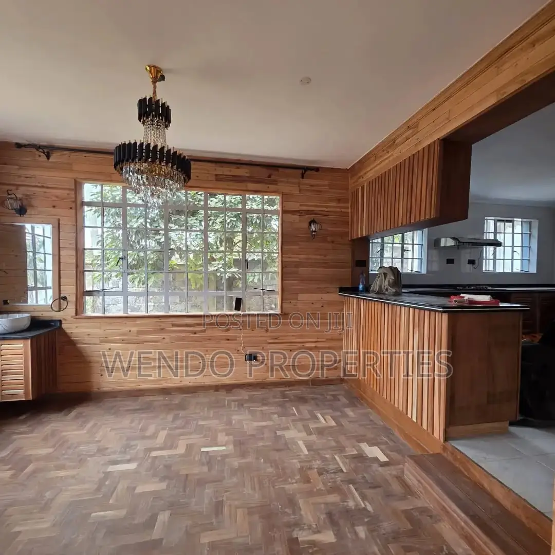 6bdrm Mansion in Ngong CBD for rent