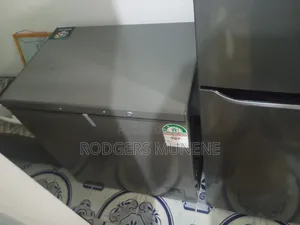 Hisense Dual Function Freezer and Refrigeration. Model FC-26DD45A