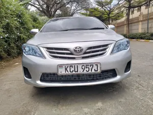 Toyota Corolla 2012 Silver