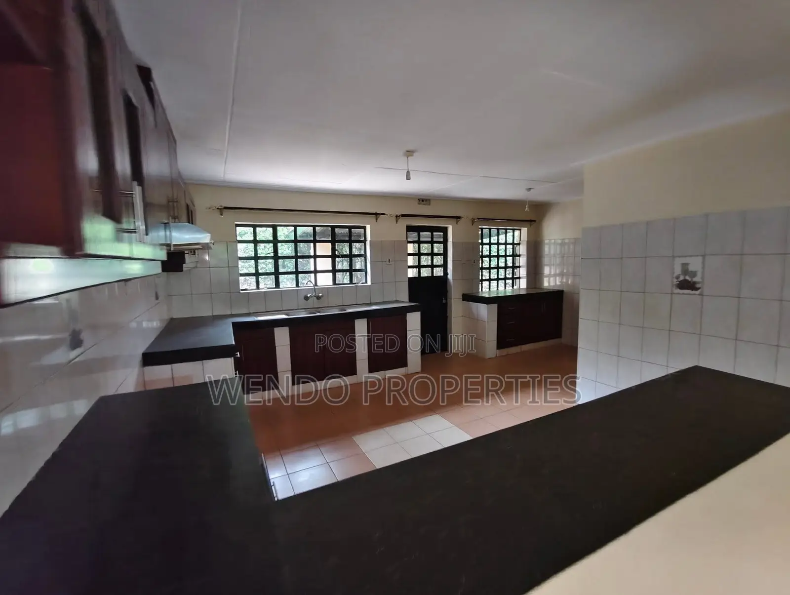 5bdrm Bungalow in Ngong CBD for rent