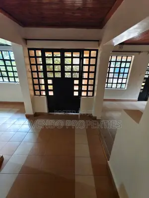 5bdrm Bungalow in Ngong CBD for rent