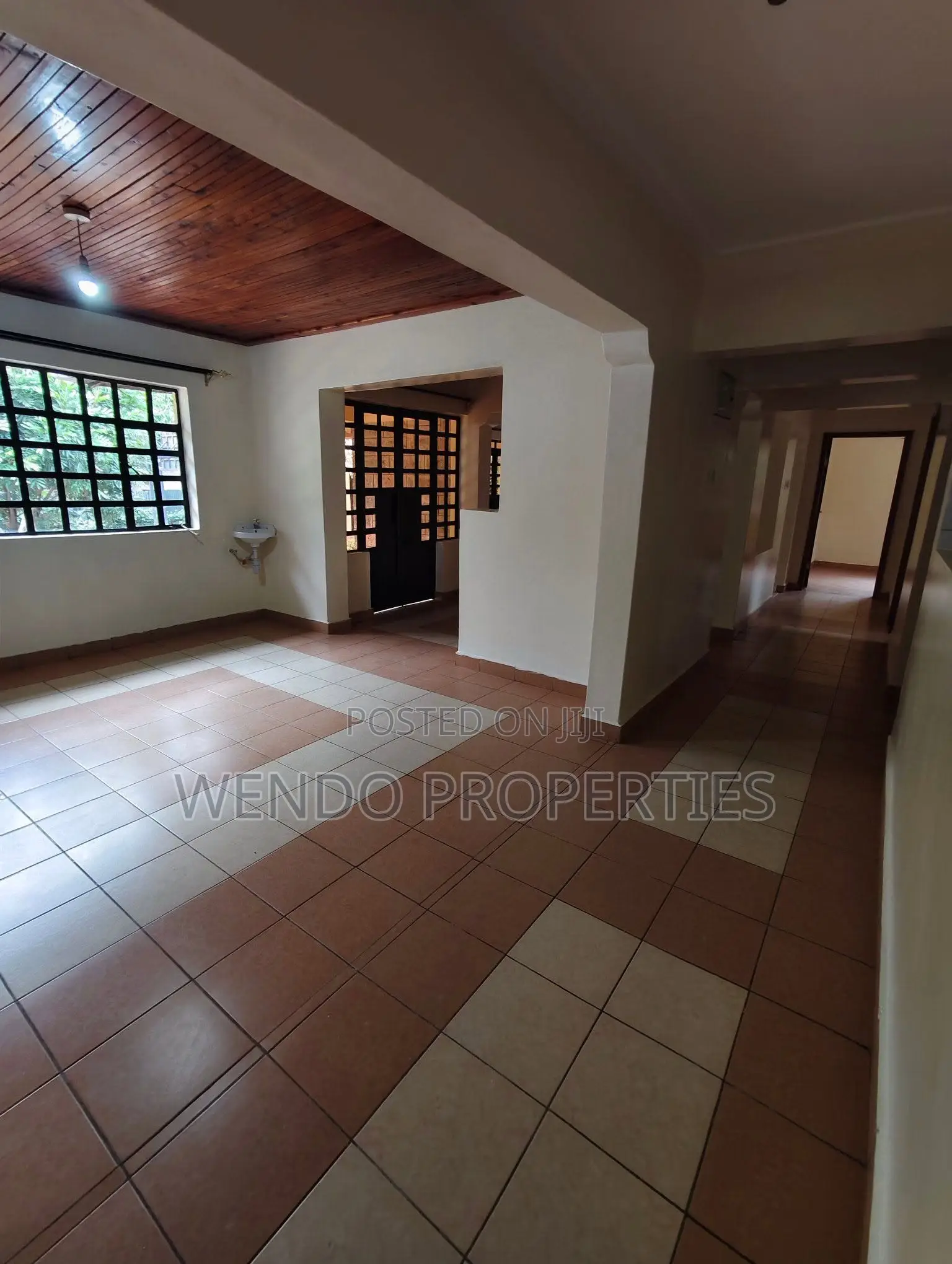 5bdrm Bungalow in Ngong CBD for rent