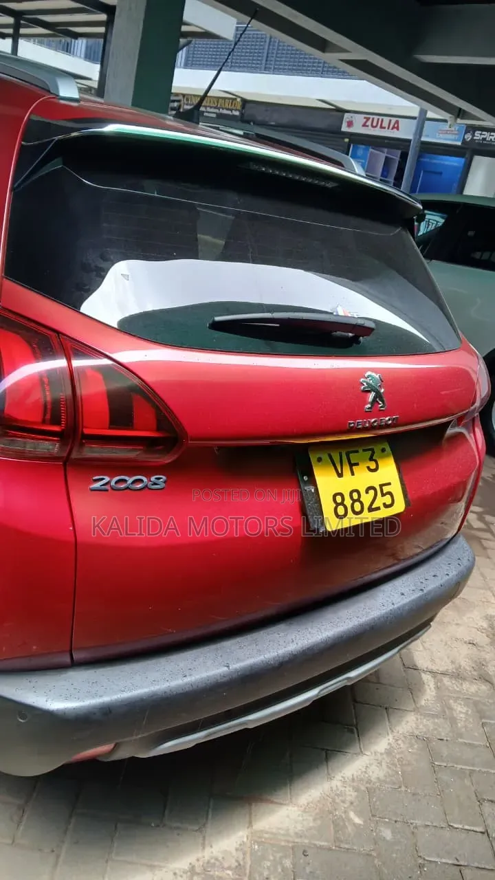 Peugeot 2008 1.2 PureTech (110 Hp) 2019 Red