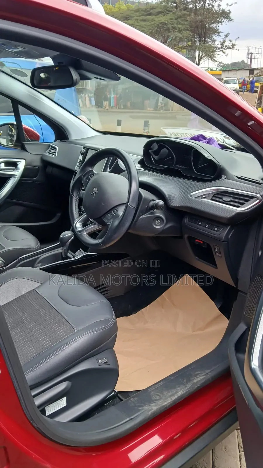 Peugeot 2008 1.2 PureTech (110 Hp) 2019 Red