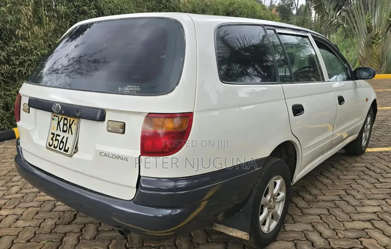 Toyota Caldina 2004 White