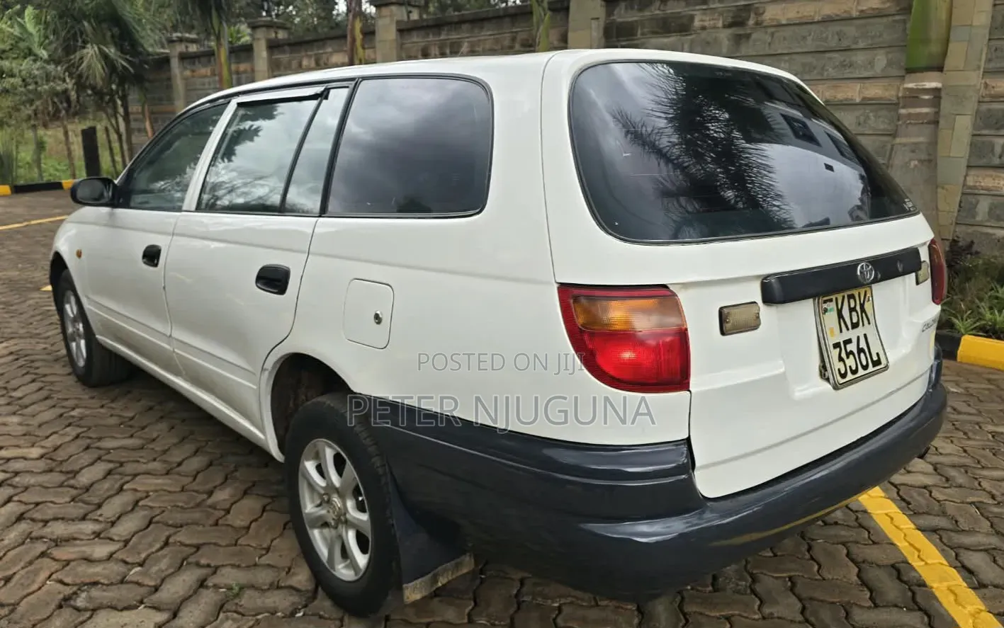 Toyota Caldina 2004 White