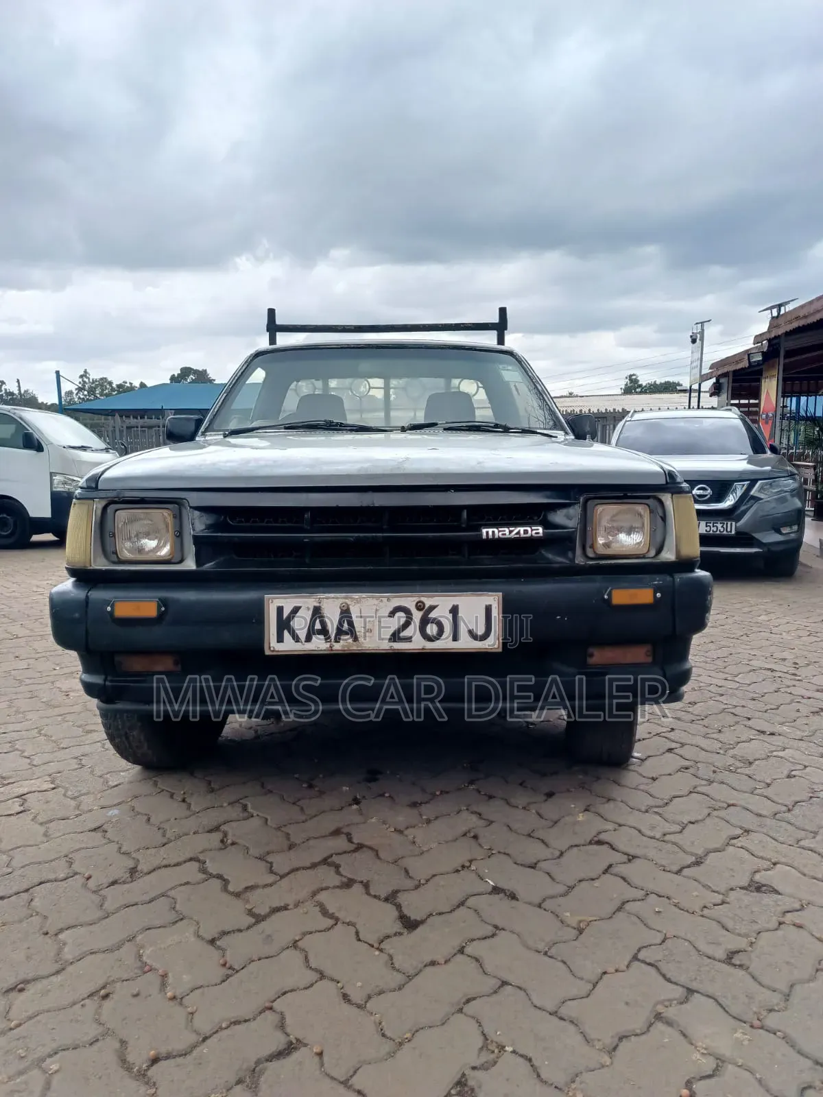 Mazda B-series 1989 Gray