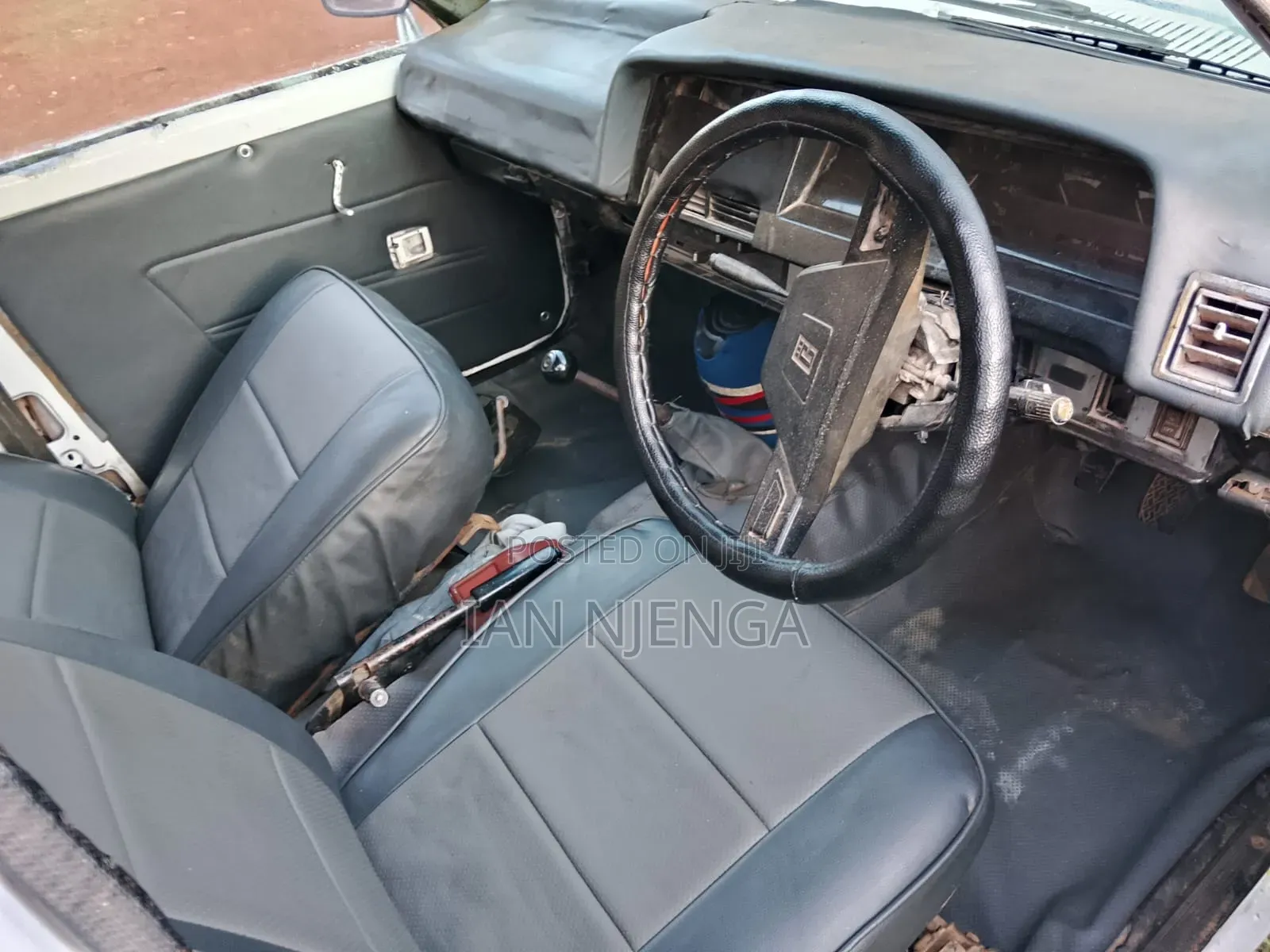Toyota Corolla 1987 White