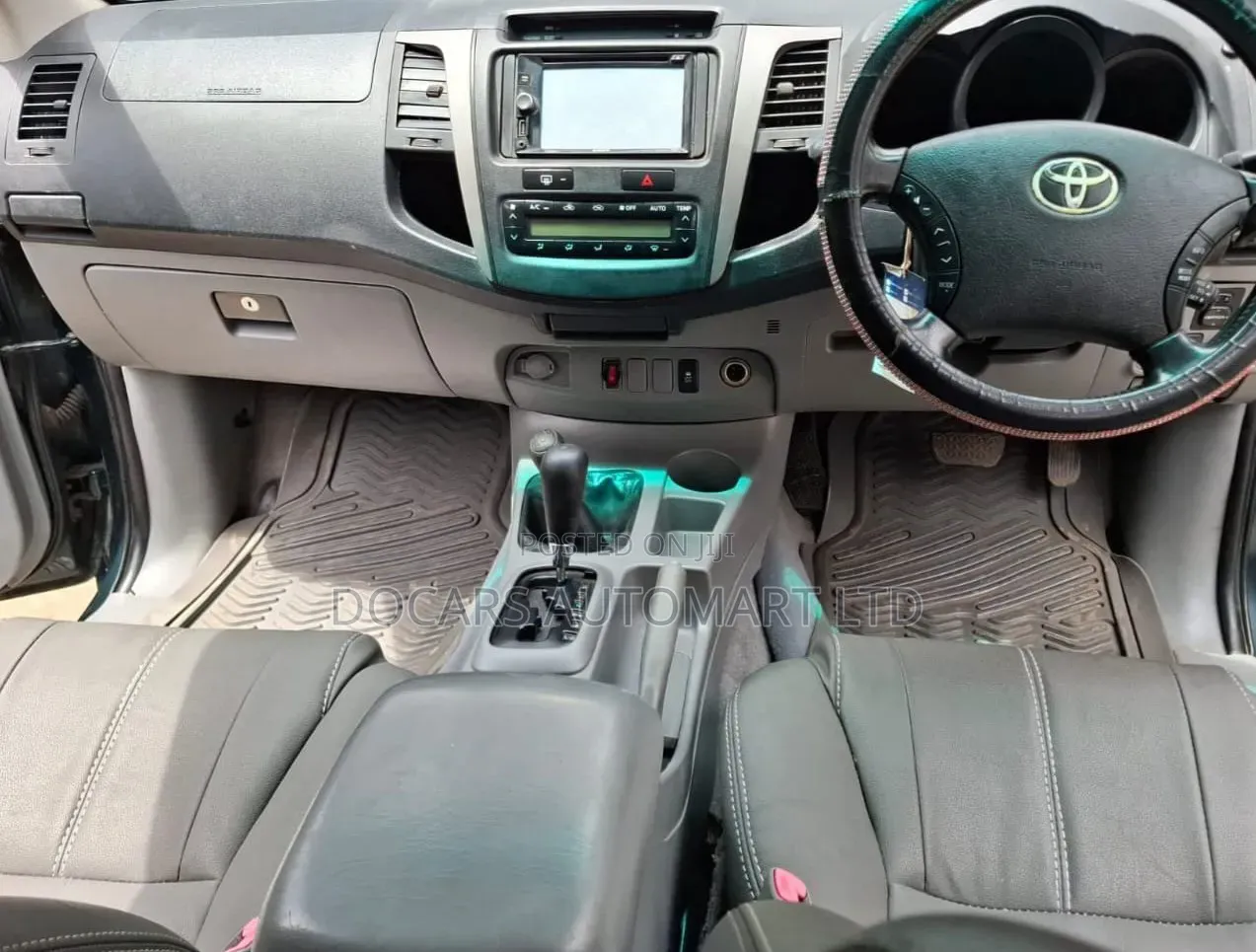 Toyota Hilux 2011 Green