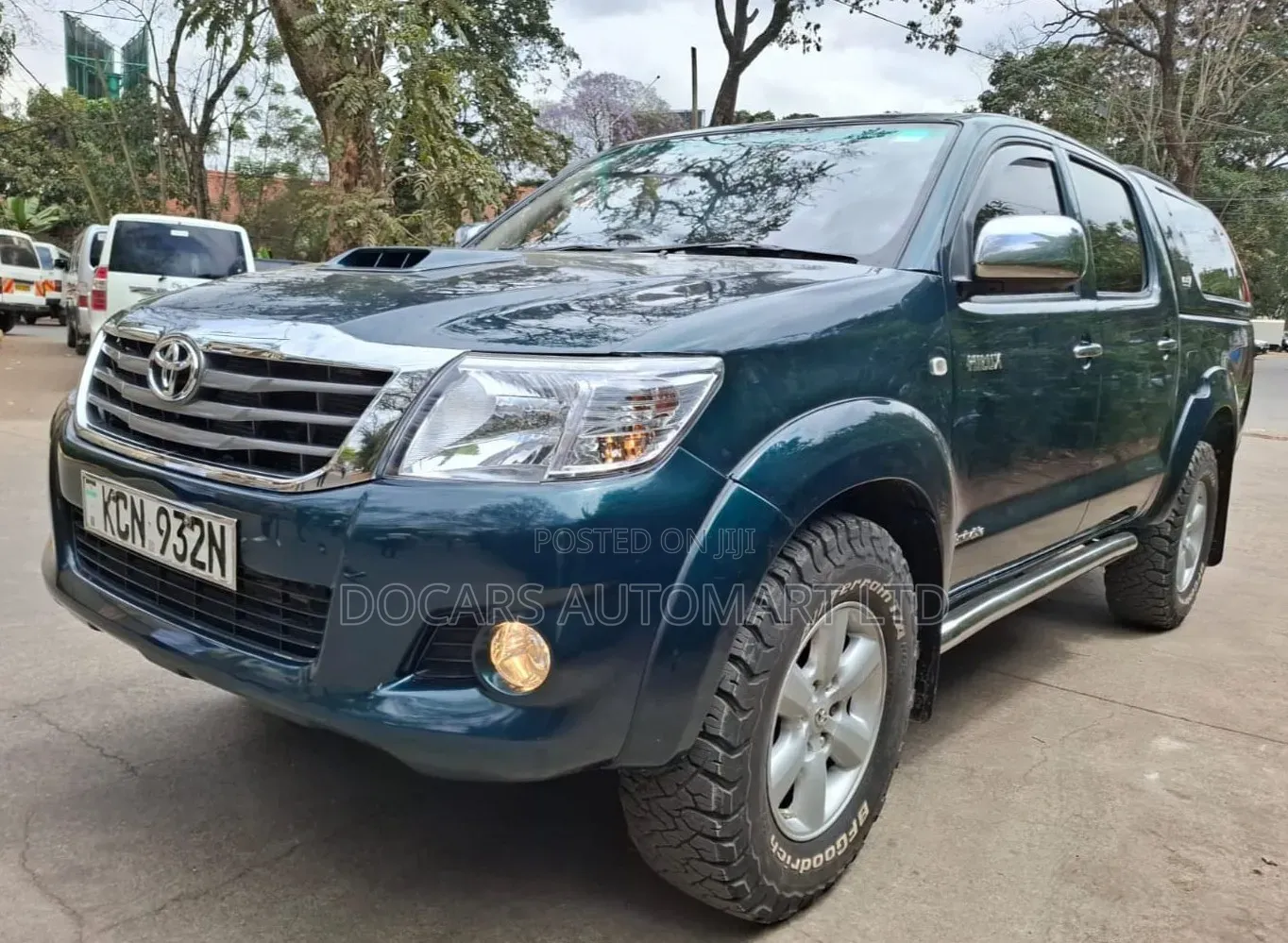 Toyota Hilux 2011 Green