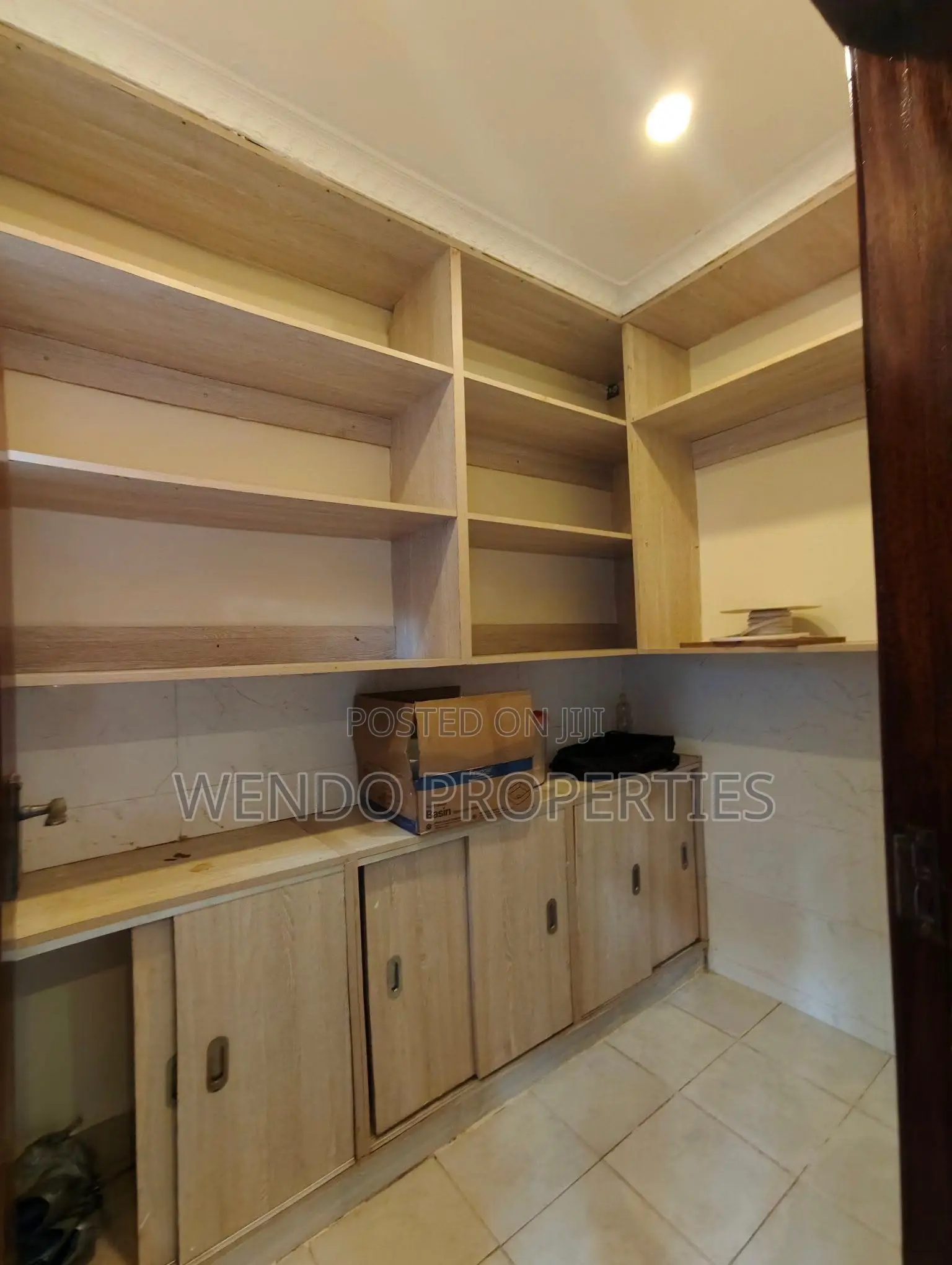 3bdrm Bungalow in Ngong CBD for rent