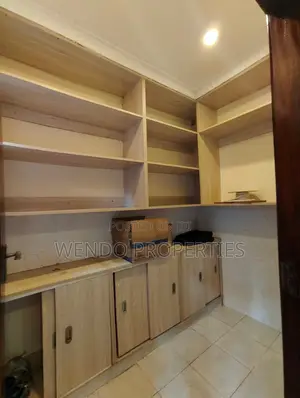 3bdrm Bungalow in Ngong CBD for rent