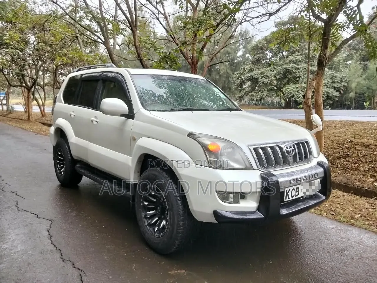 Toyota Land Cruiser Prado 2007 White