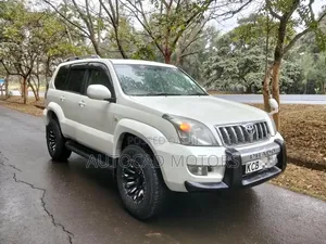 Toyota Land Cruiser Prado 2007 White