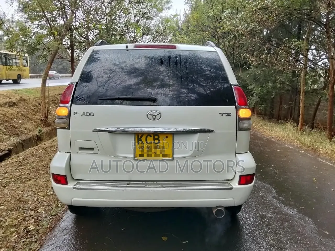 Toyota Land Cruiser Prado 2007 White