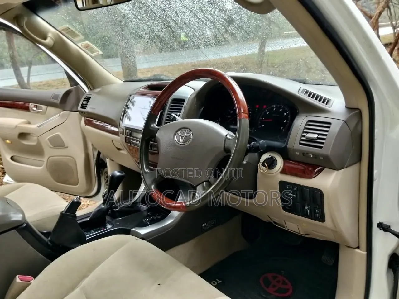 Toyota Land Cruiser Prado 2007 White
