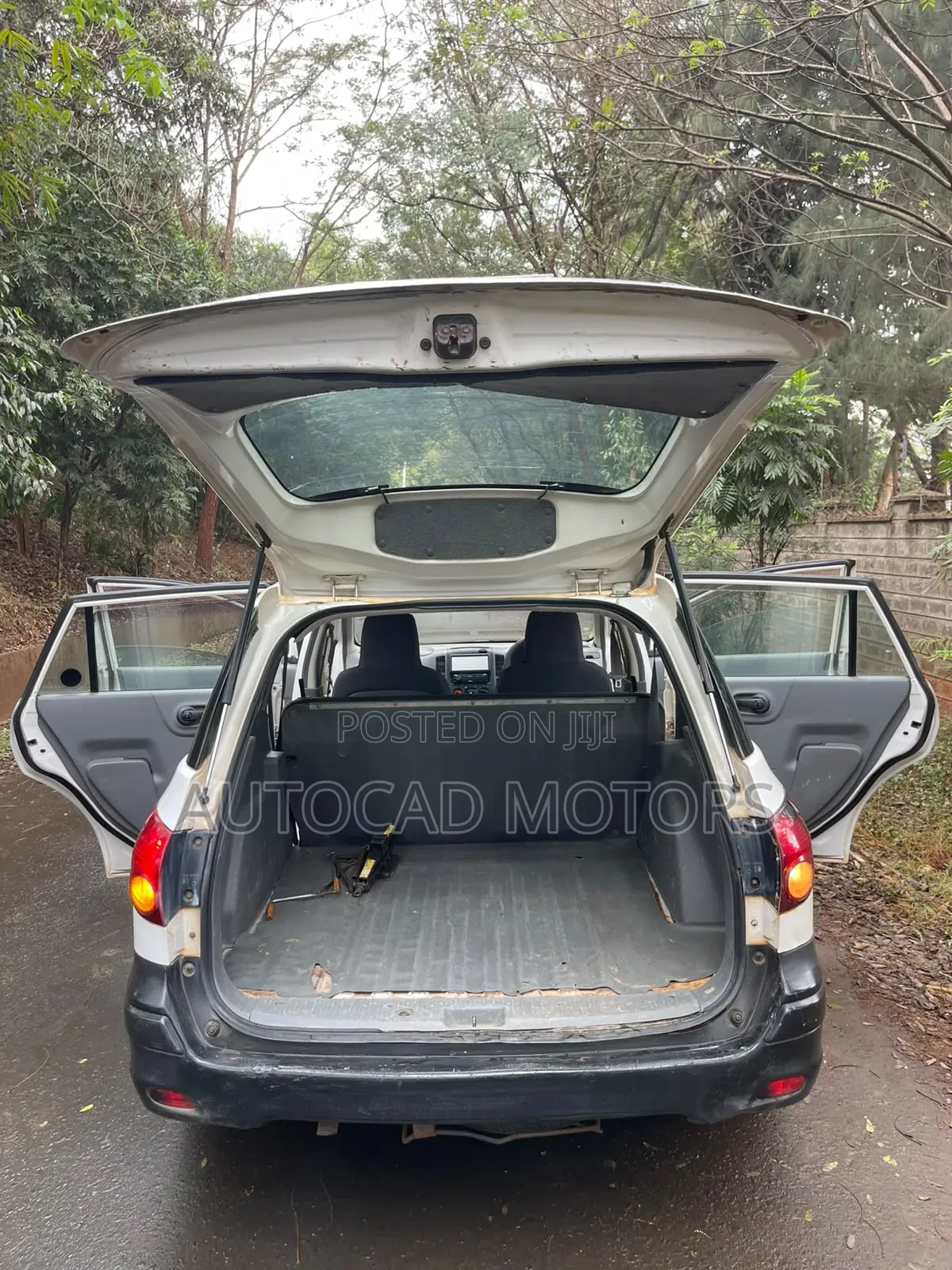 Nissan Advan 2011 White