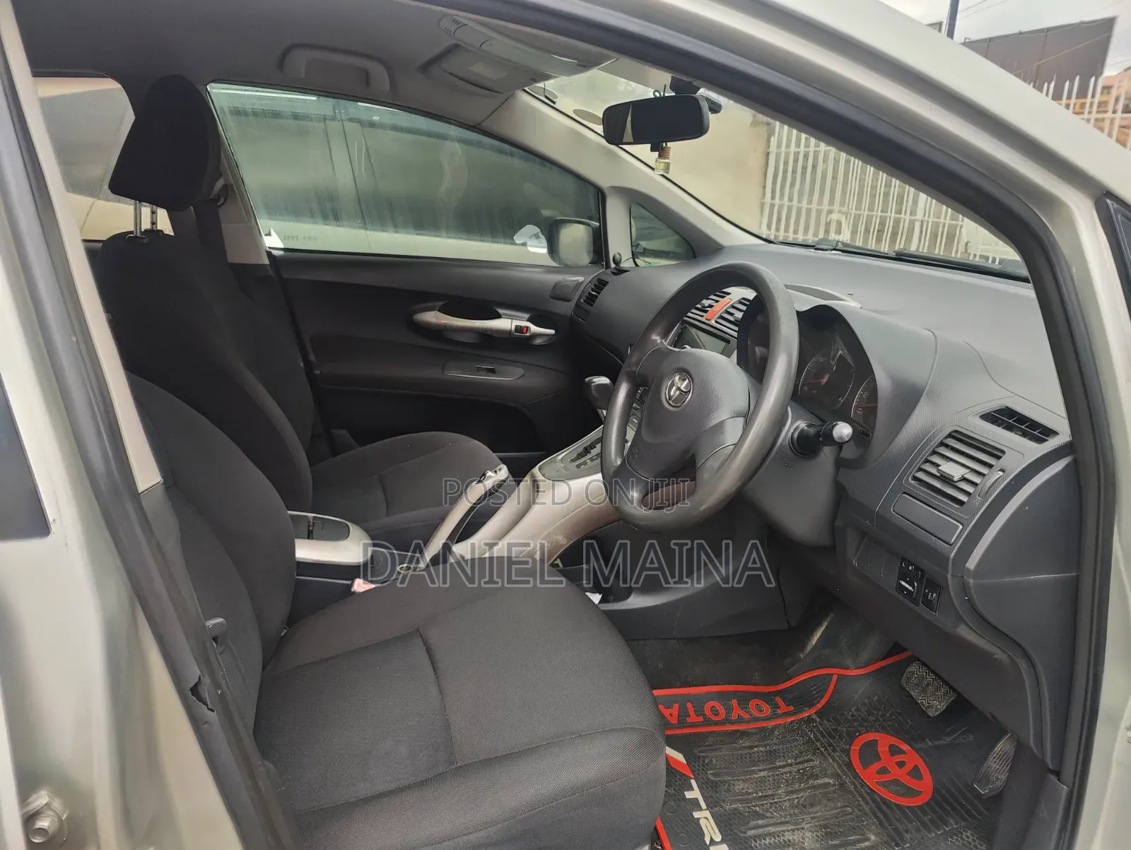 Mercedes-Benz C200 2009 Silver