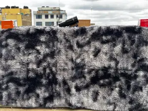 Grey Shaggy Carpet