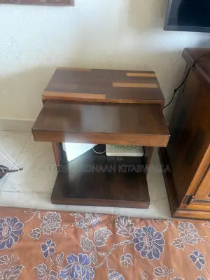 Coffee Table With 2 Stools