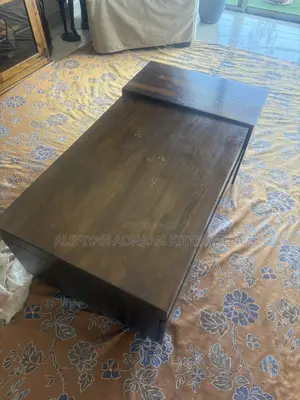 Coffee Table With 2 Stools