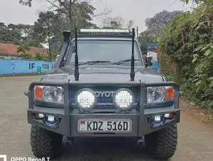 Toyota Land Cruiser 2014 Gray