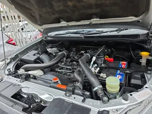 Isuzu D-MAX 2021 Gray
