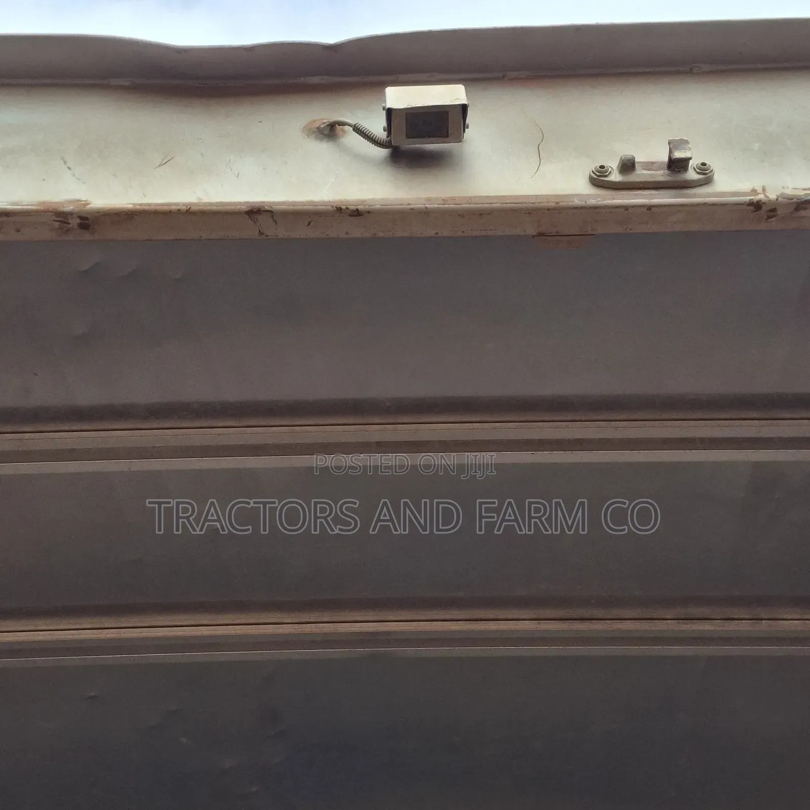 Isuzu FRR Box Body With Aluminium Insulated Body
