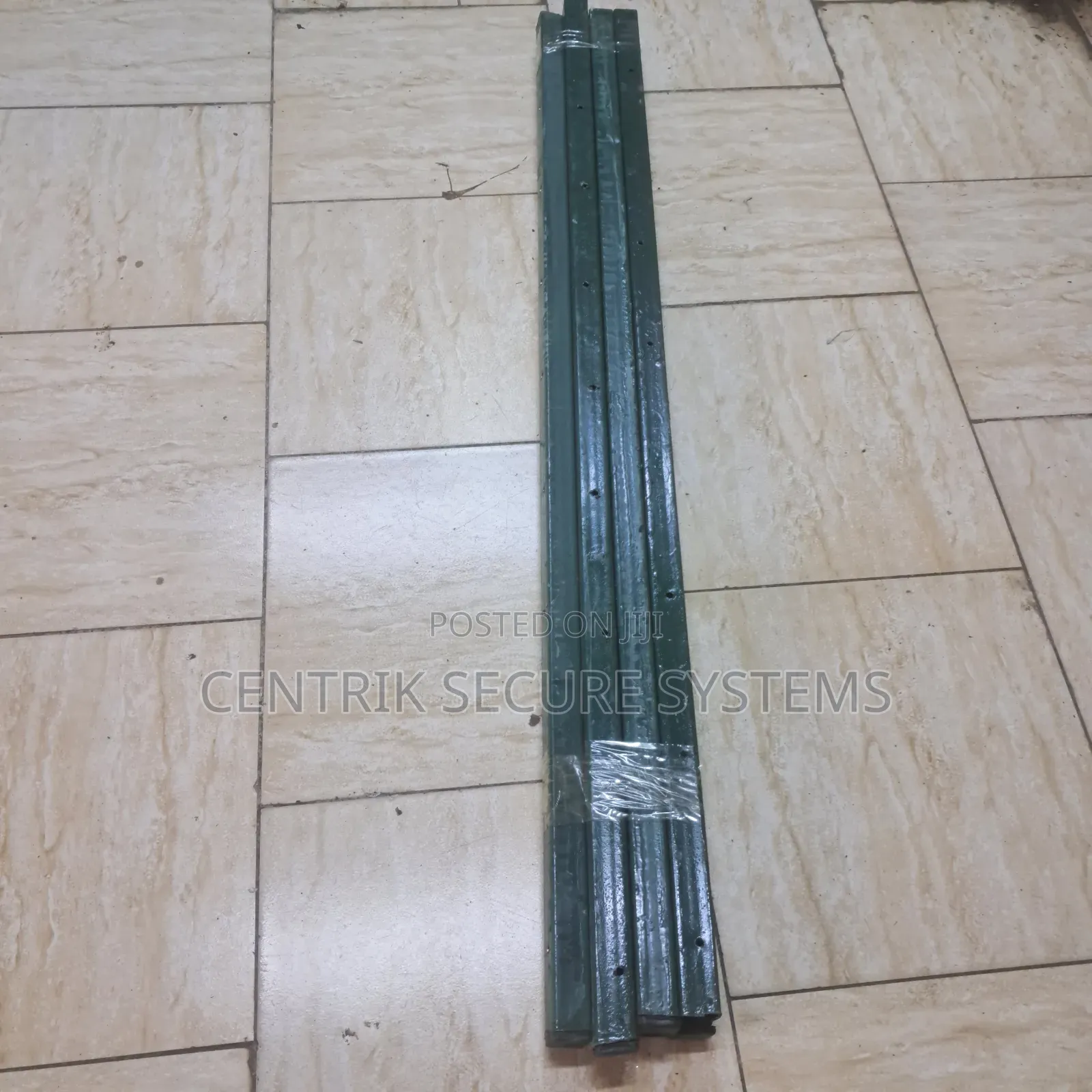 Corner Post for Electric and Razor Wire Fencing, Strainer Posts