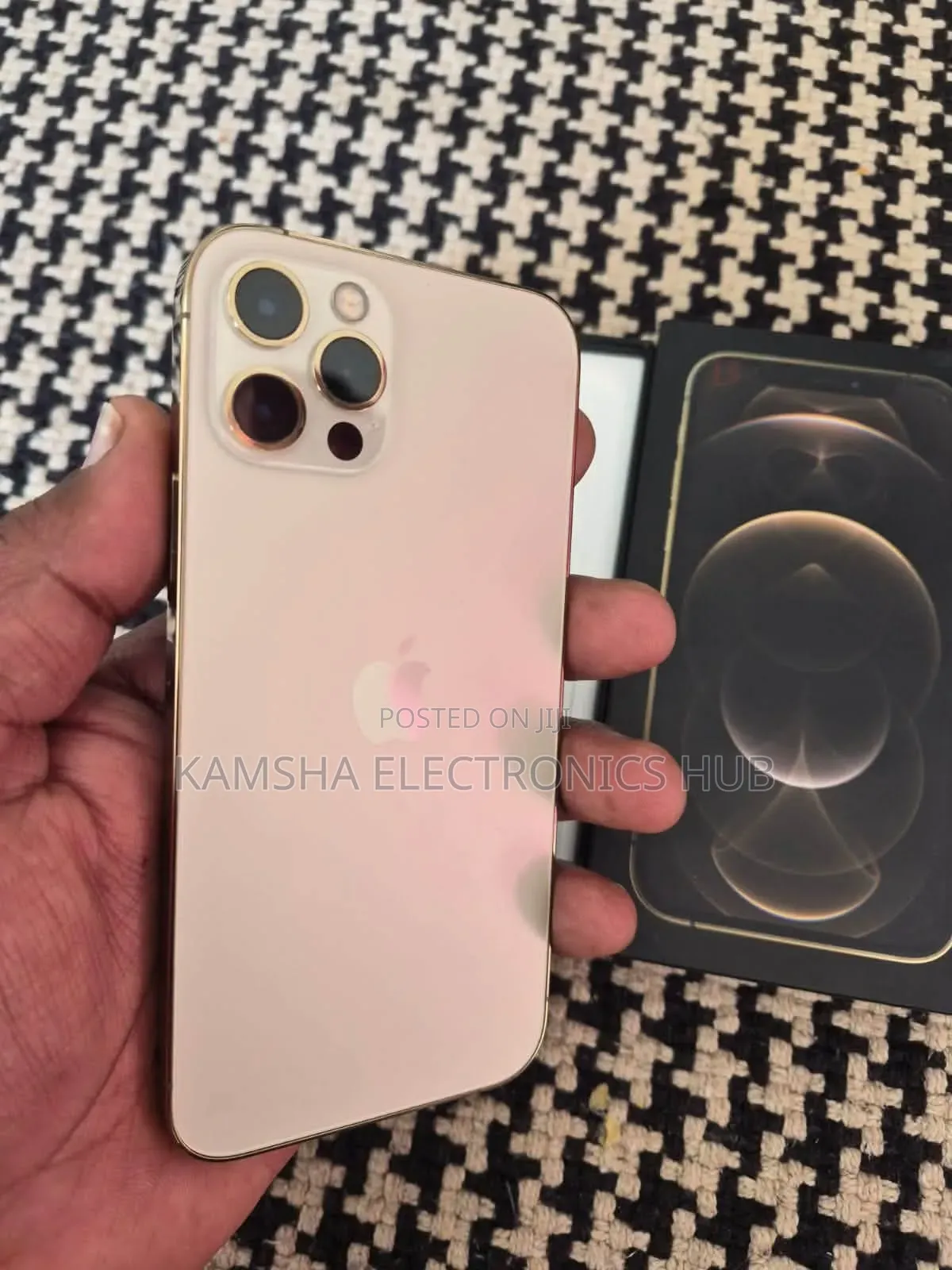 New Apple iPhone 12 Pro 256 GB Gold