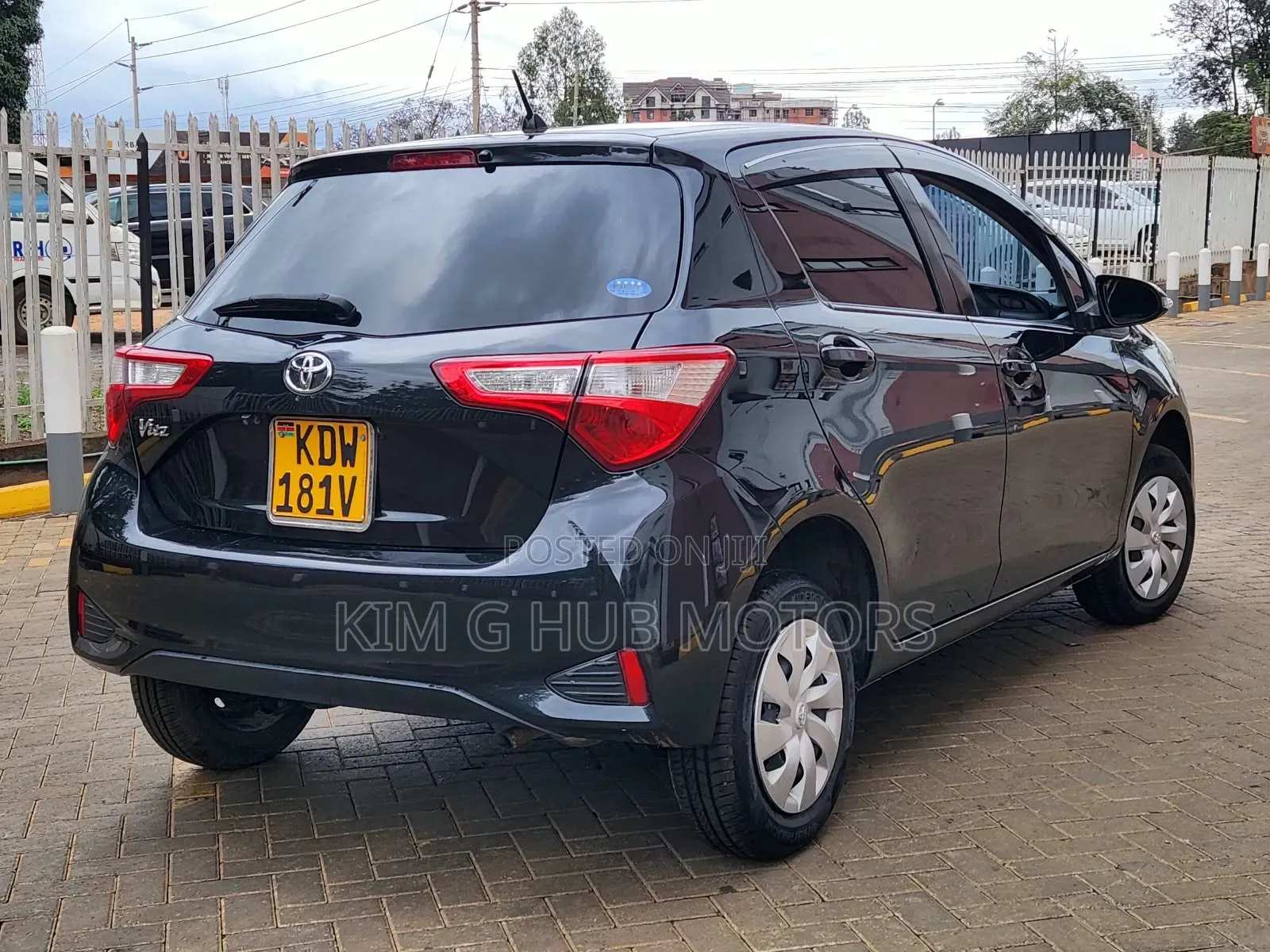 Toyota Vitz 1.0 FWD 5dr 2018 Black