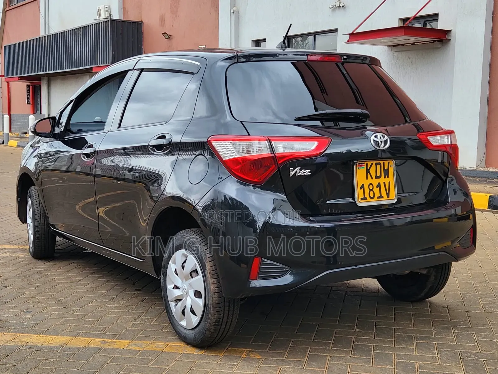 Toyota Vitz 1.0 FWD 5dr 2018 Black