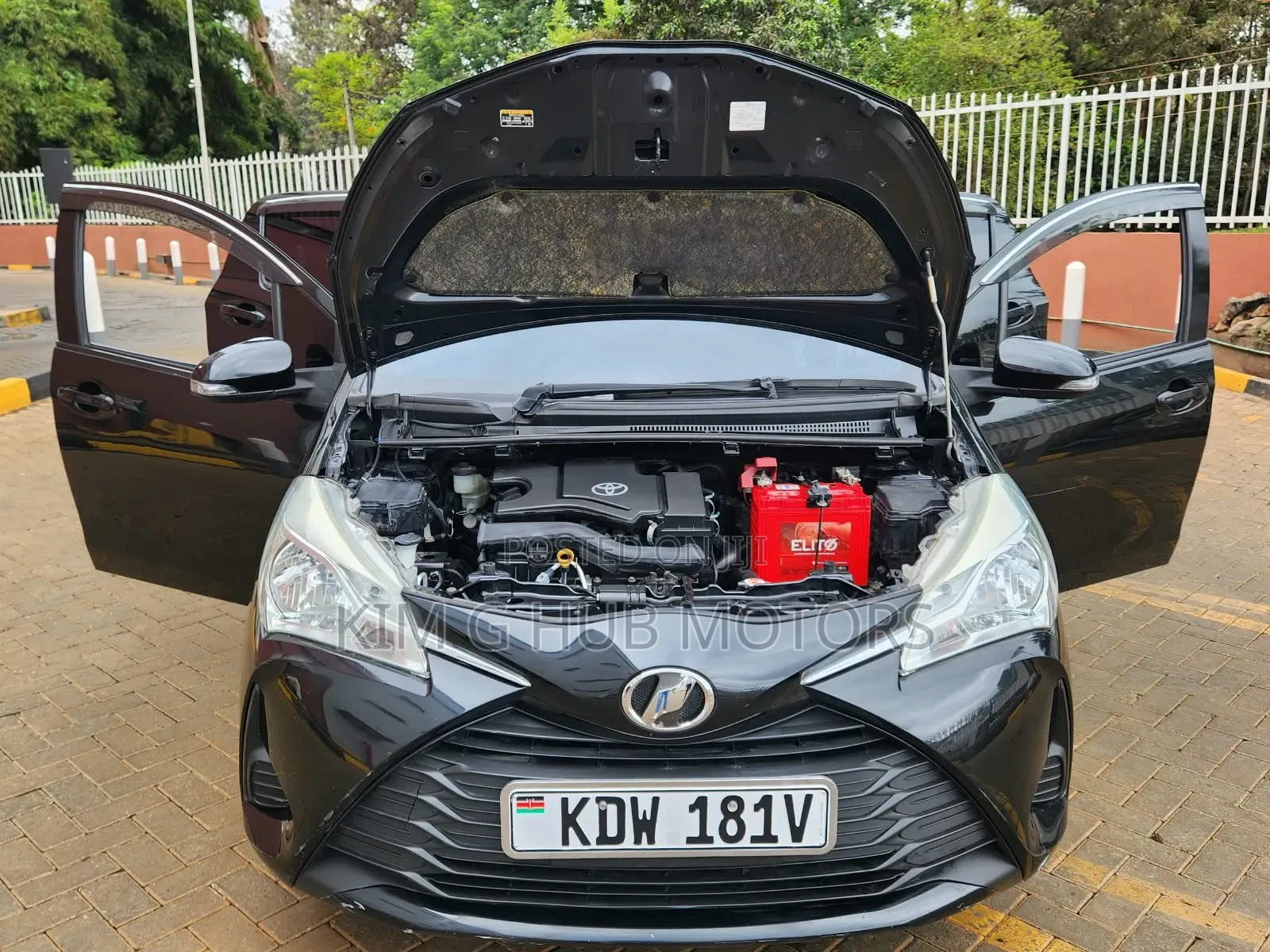 Toyota Vitz 1.0 FWD 5dr 2018 Black