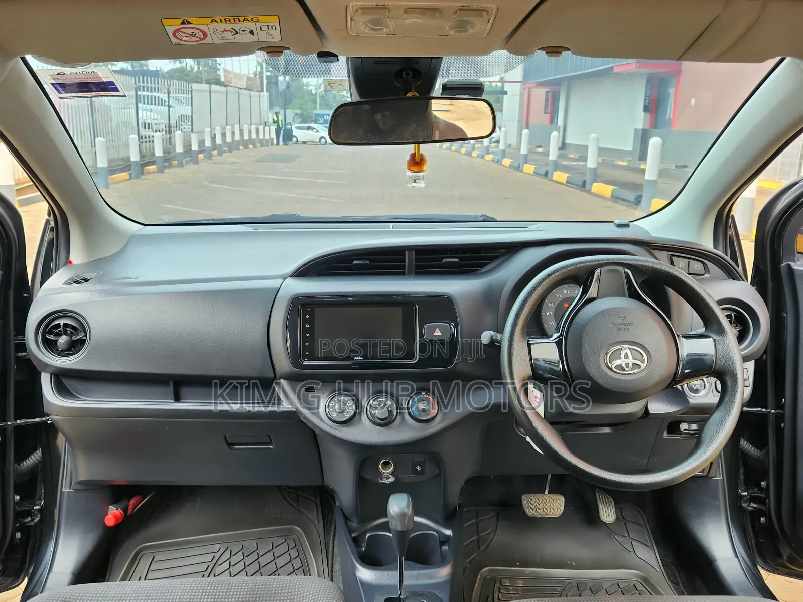 Toyota Vitz 1.0 FWD 5dr 2018 Black